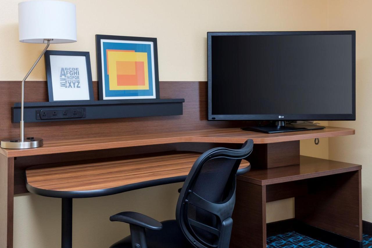 Fairfield & Kansas Hotel 3*