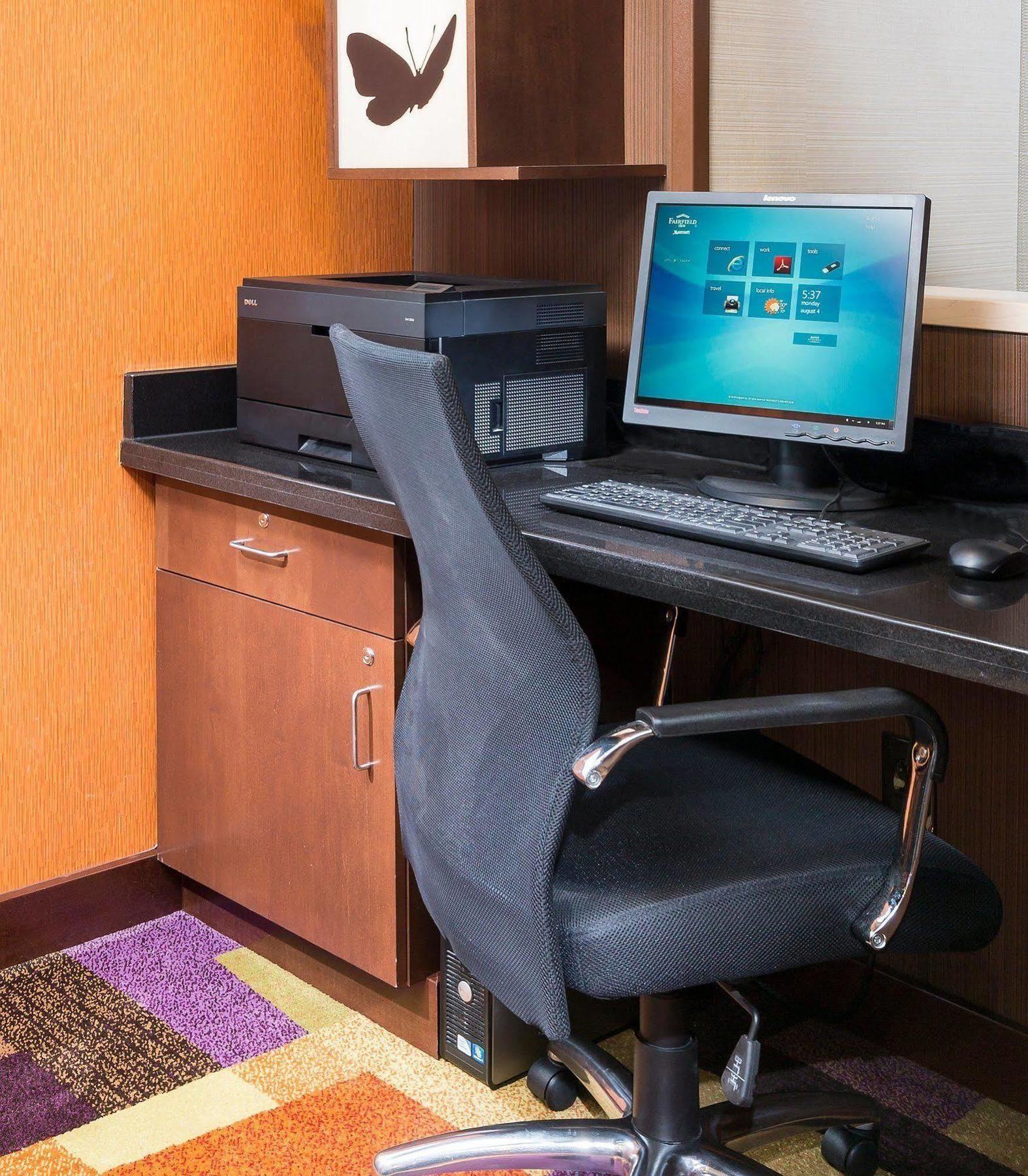 Fairfield & Kansas Hotel 3*